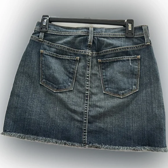 GAP Women's Distressed Blue  Micro Mini Skirt sz 1 - Picture 2 of 5